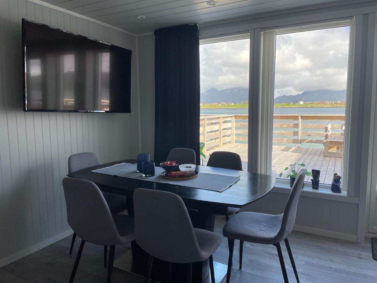 Luxurious Cabin By The Waterfront Leknes Exterior photo